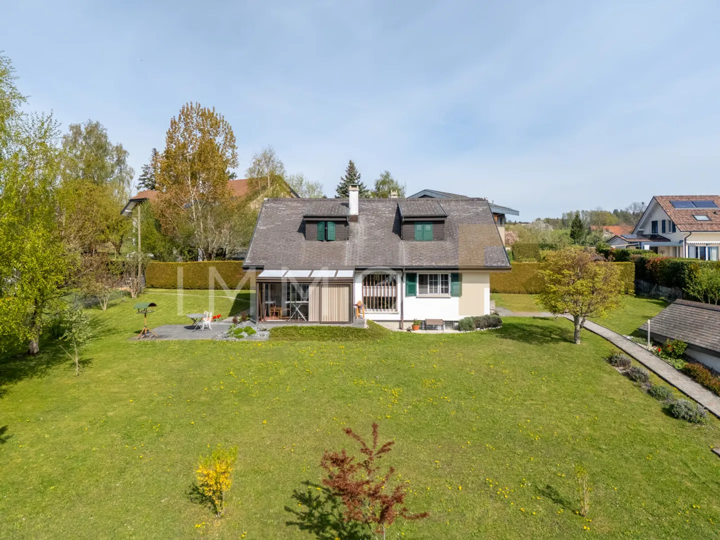 Einfamilienhaus mit Blick auf die Alpen auf einem Grundstück von 800 m² - Foto 2 von 11