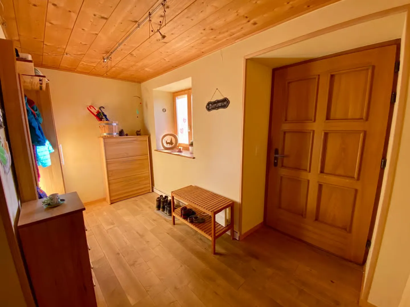 Spacious house with garden, stable, barn - Photo 12 of 13
