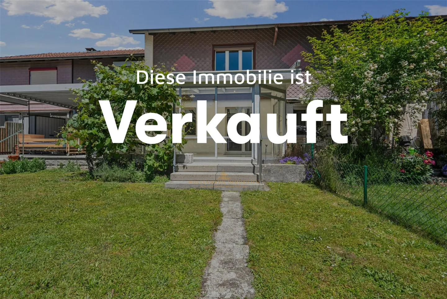 Incantevole casa a schiera di 3,5 stanze ad Aarau Rohr - Foto 1 di 13