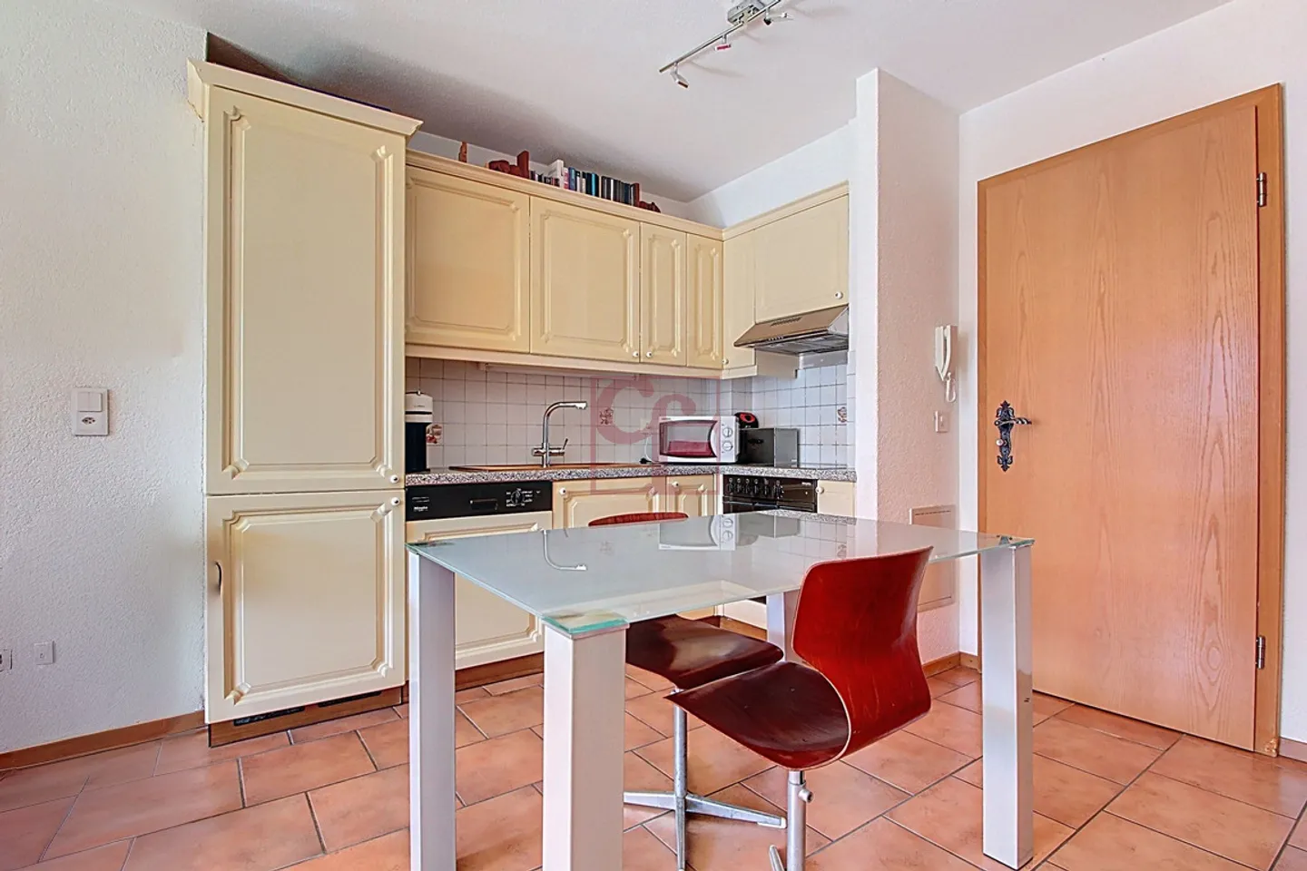 Château-d'Oex - Schönes 2-Zimmer-Apartment zum Verkauf in La Frasse. - Foto 3 von 9