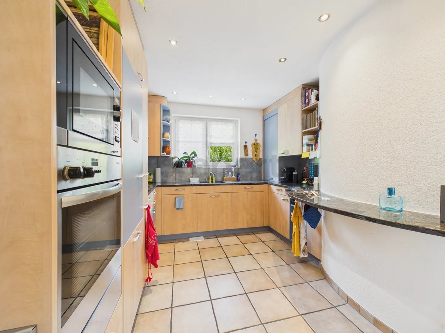 Grande giardino ad uso esclusivo, terrazza di 250 m² e disposizione flessibile degli spazi (4.5 / 5.5 stanze) - Foto 4 di 12
