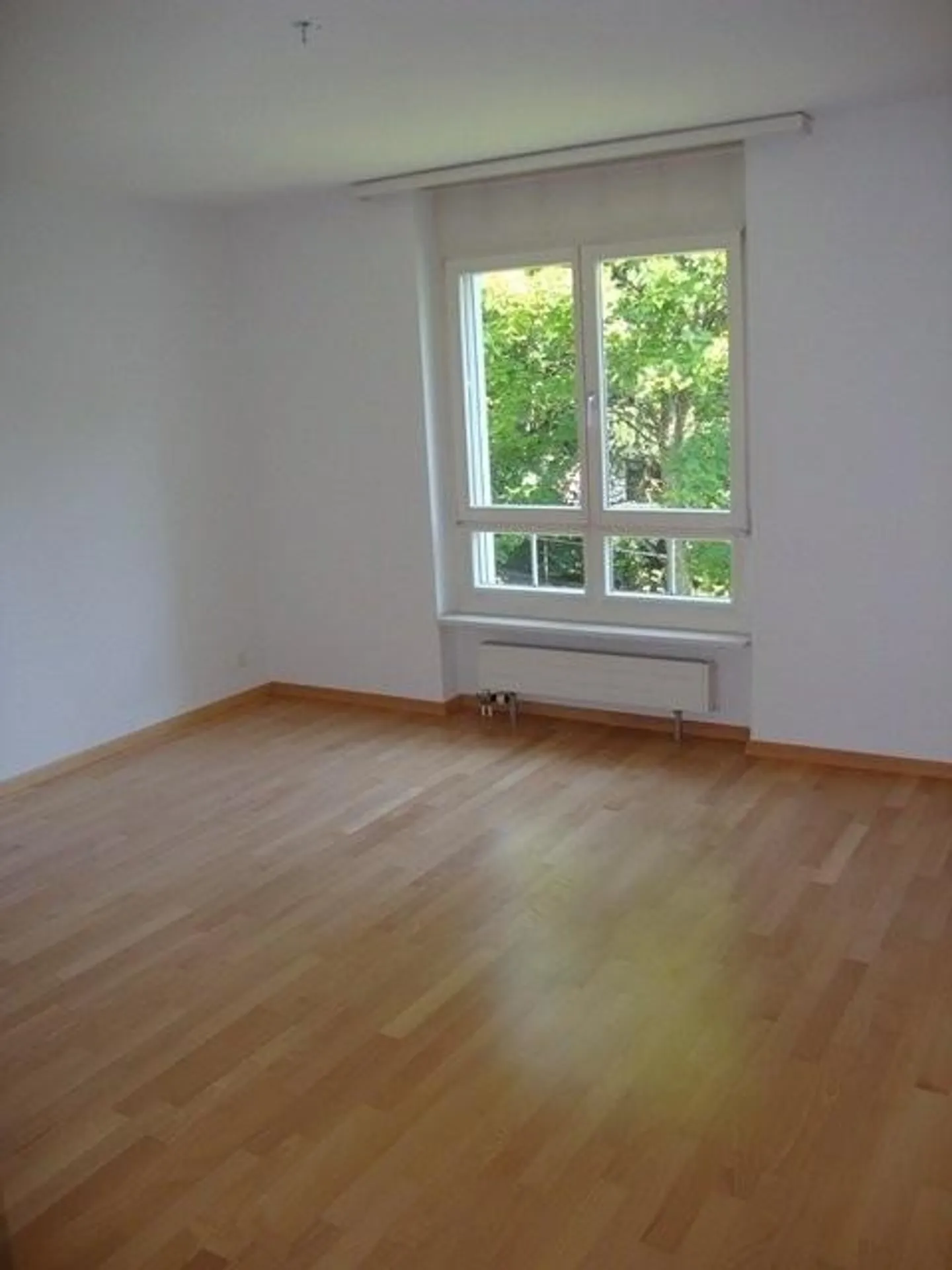 Grosszügige 4.5 Zimmerwohnung mit Gartensitzplatz - Foto 4 von 11