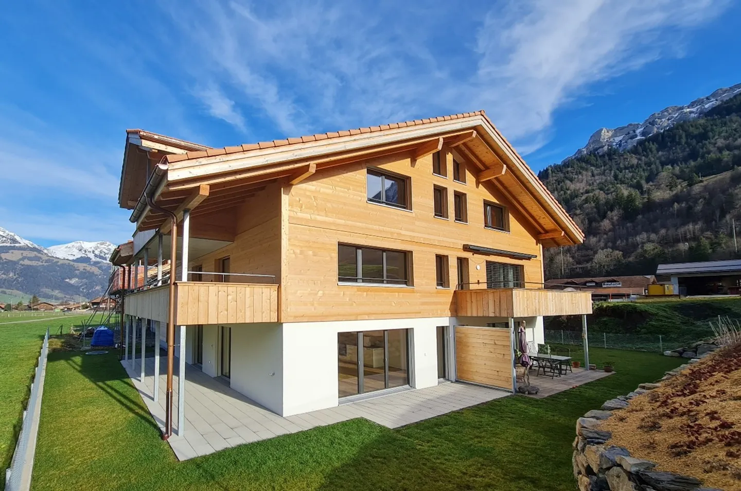Appartement moderne de 2,5 pièces avec balcon et belle vue à Kandergrund - Photo 21 sur 21