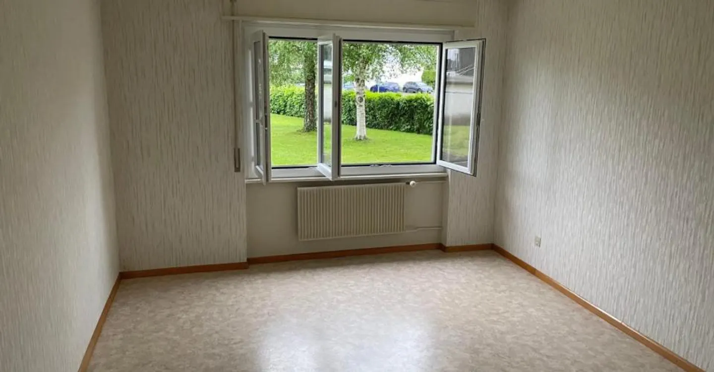 Appartement de 3.5 piÃ¨ces au rez-de-chaussÃ©e - Foto 4 von 12