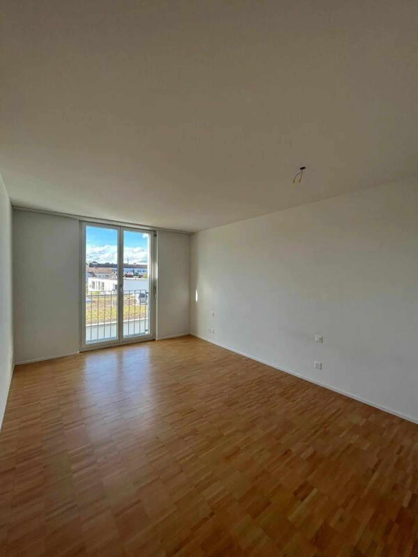 Appartement 3.5 pièces attrayant et bien entretenu dans un emplacement central - Photo 4 sur 8