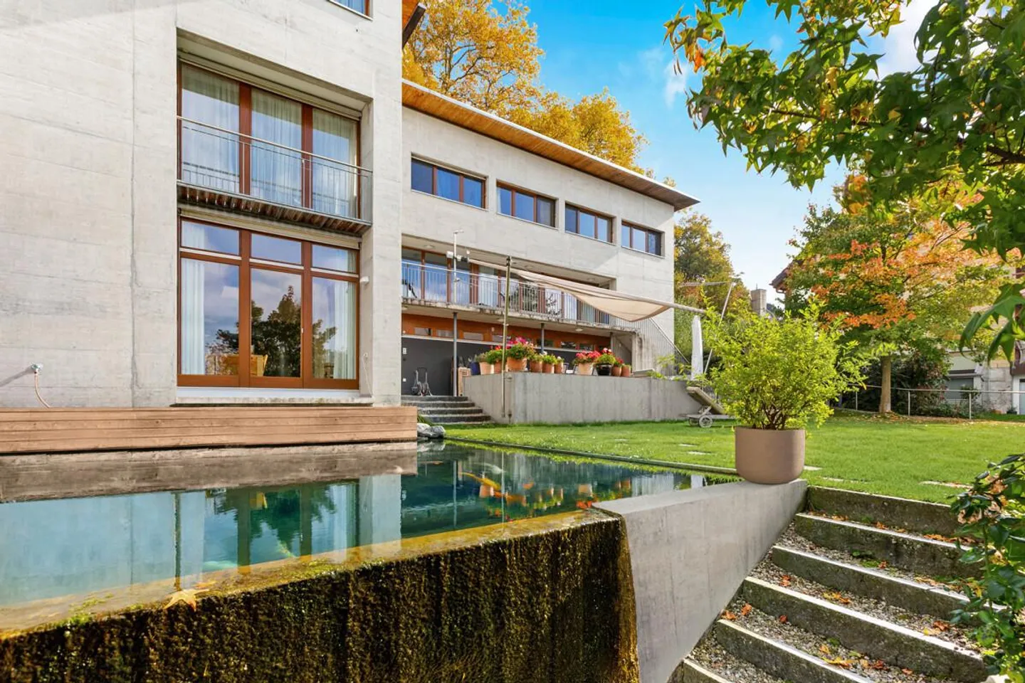 Gossau: Single-family house with space, privacy, and harmonious garden... - Photo 1 of 9