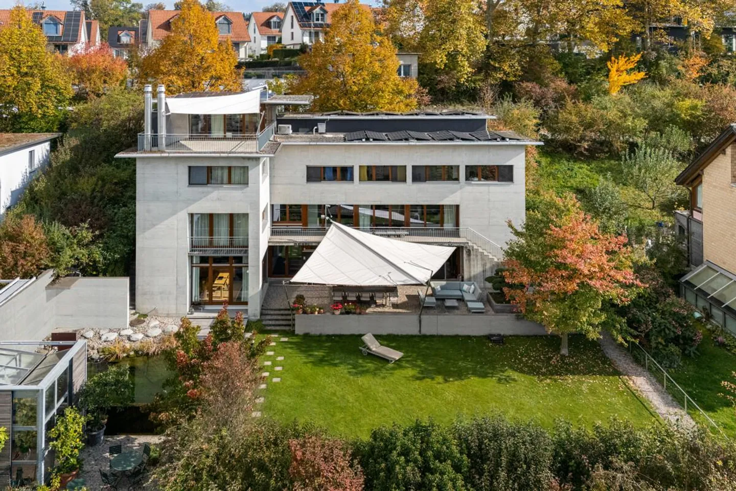 Gossau: Single-family house with space, privacy, and harmonious garden... - Photo 8 of 9