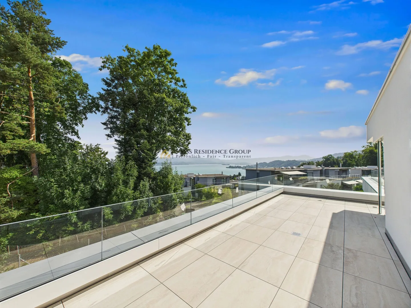 Vivere lussuoso con ascensore privato, aria condizionata e vista lago - Foto 2 di 16