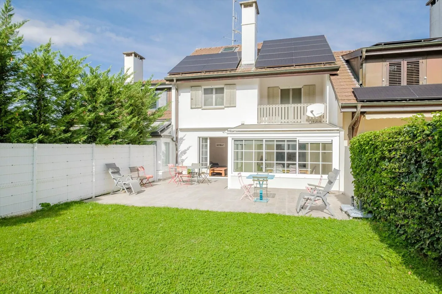 Exklusivität - Öko-ausgestattete 3-Zimmer-Villa - Foto 1 von 13