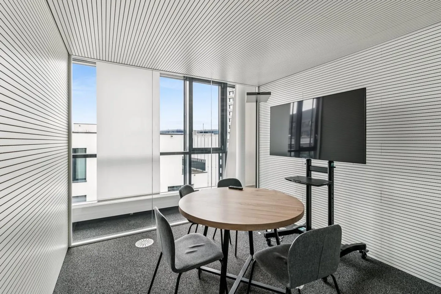 Büroraum mit eigener Terrasse - Foto 4 von 10