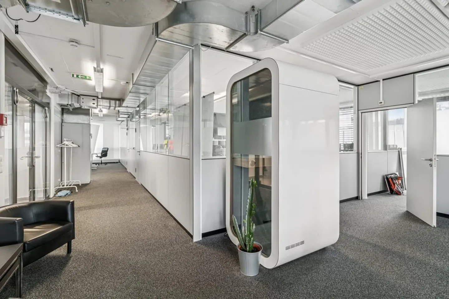 Büroraum mit eigener Terrasse - Foto 5 von 10