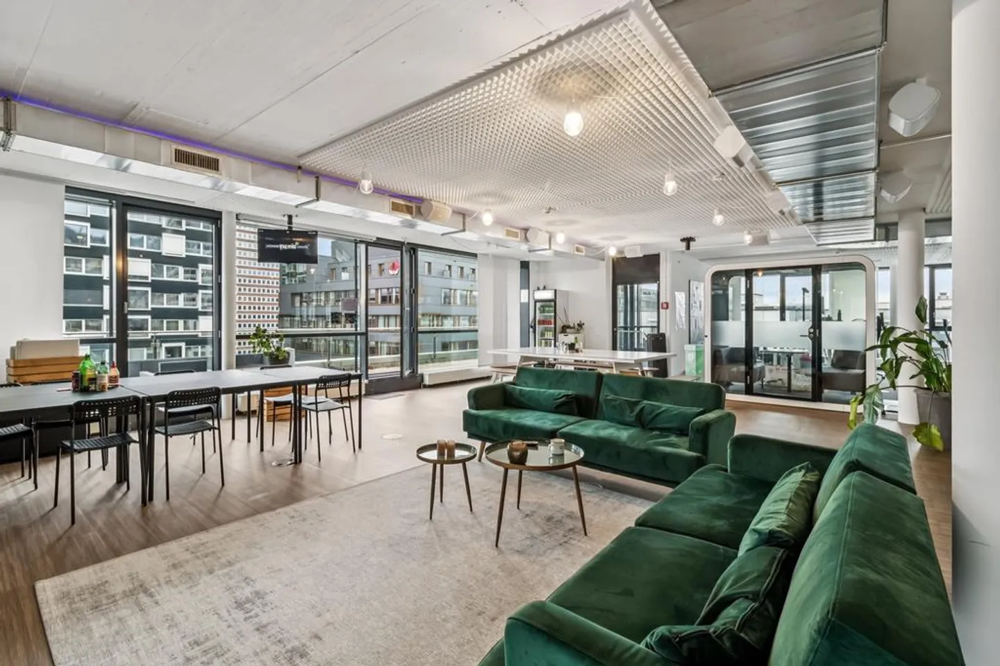 Büroraum mit eigener Terrasse - Foto 2 von 10