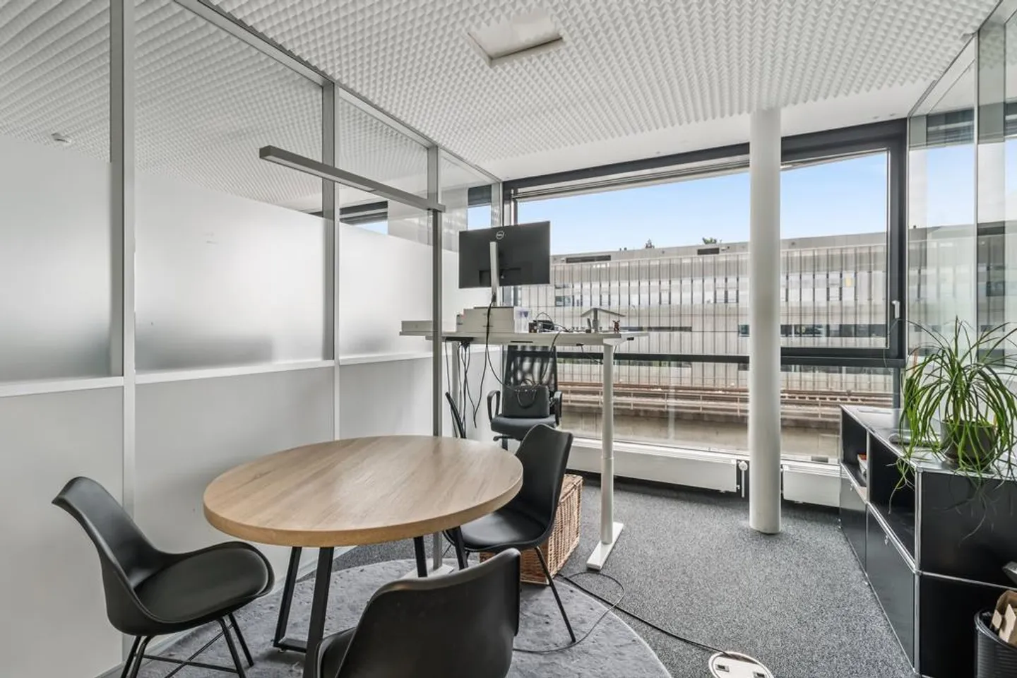 Büroraum mit eigener Terrasse - Foto 7 von 10