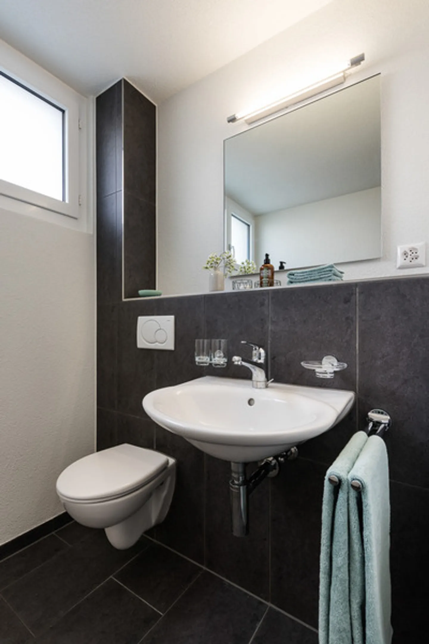 FAMILIENWOHNUNG IM GRÜNEN - Foto 4 von 8
