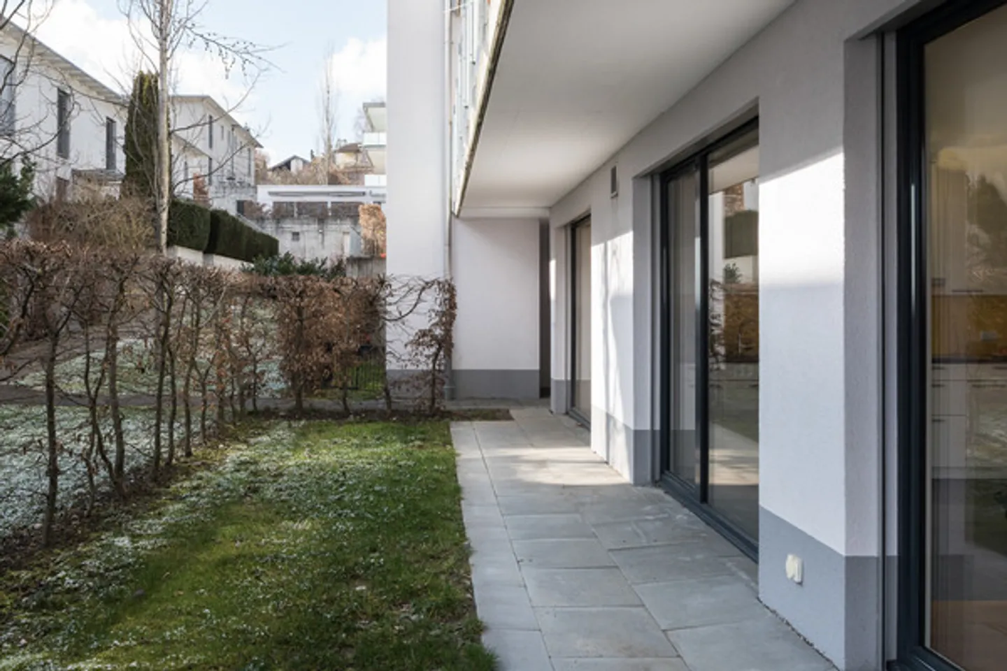 FAMILIENWOHNUNG IM GRÜNEN - Foto 5 von 8