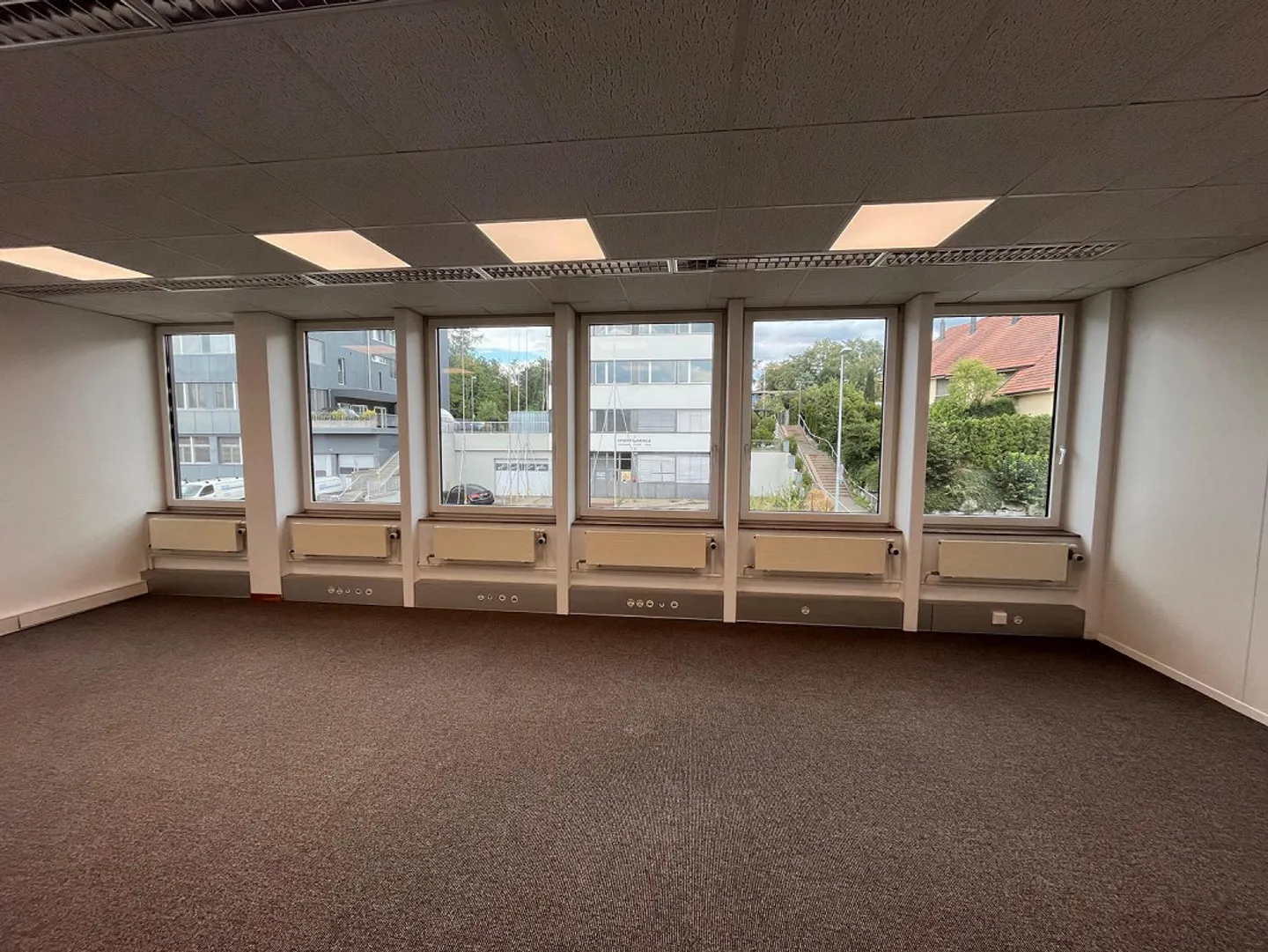 Espace commercial à Niederhasli - Photo 3 sur 4