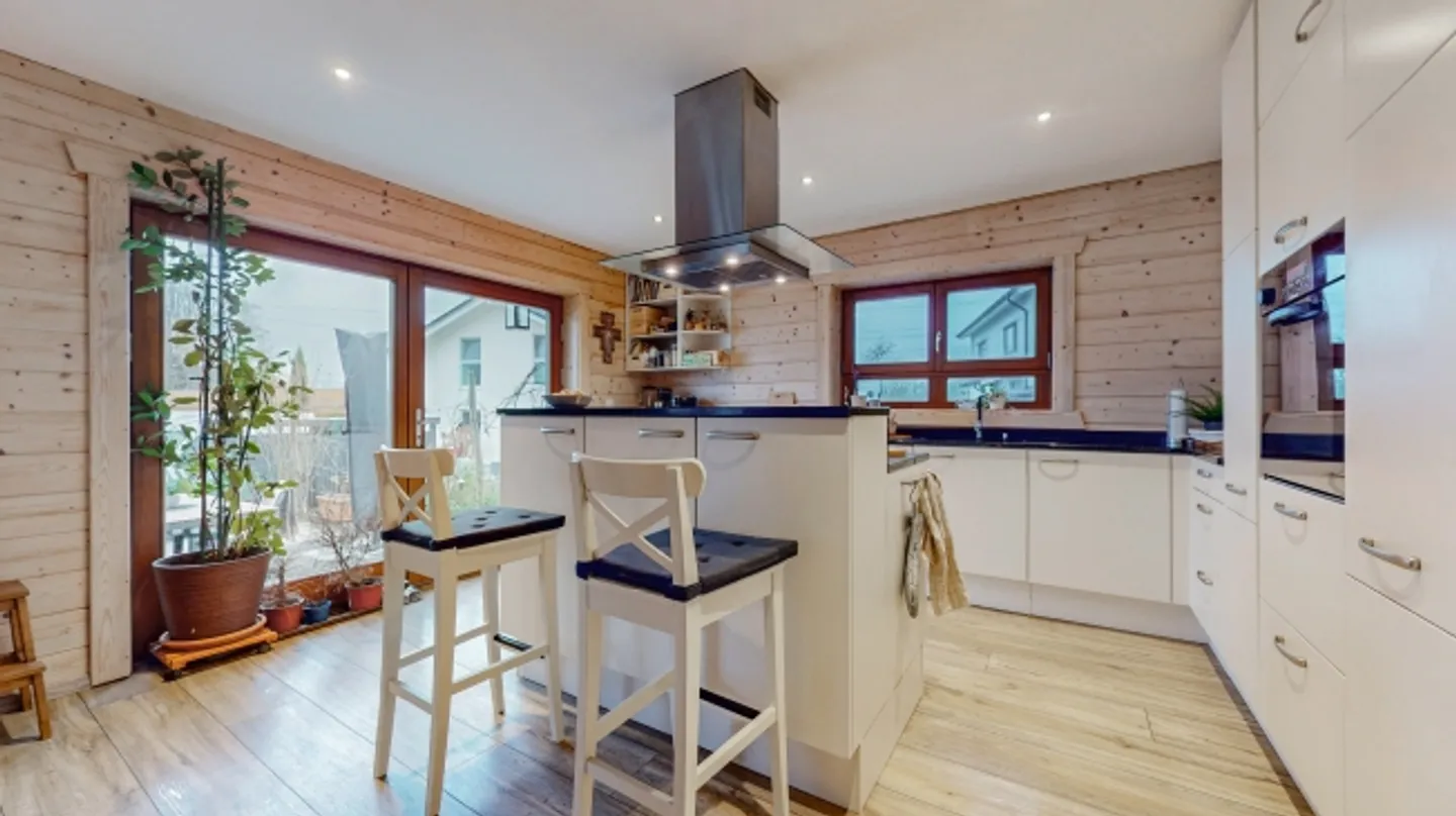 SENSO DI CHALET MODERNO NEL CUORE DI STÜSSLINGEN - Foto 6 di 8