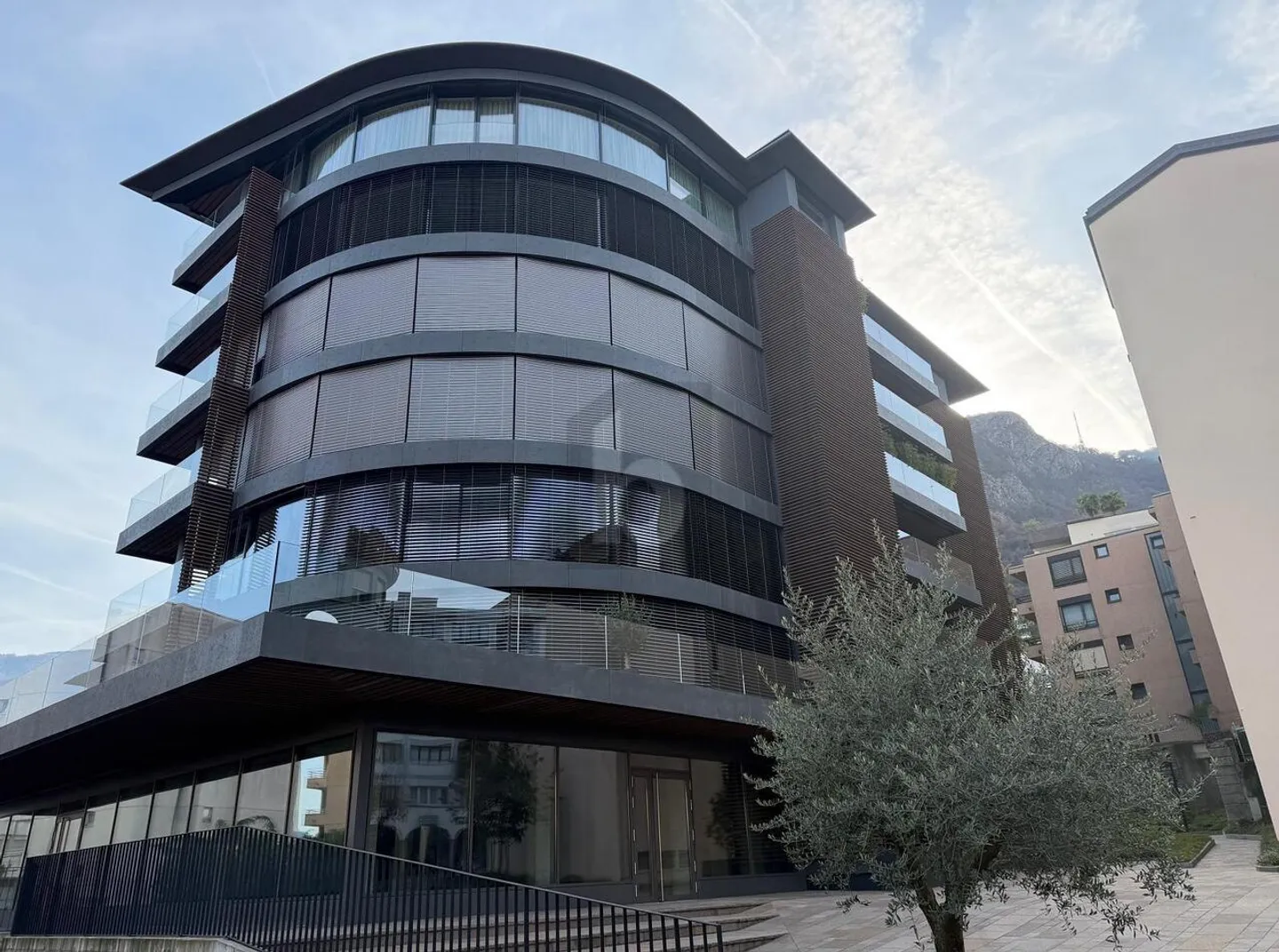 Appartement moderne en emplacement central - Photo 1 sur 6