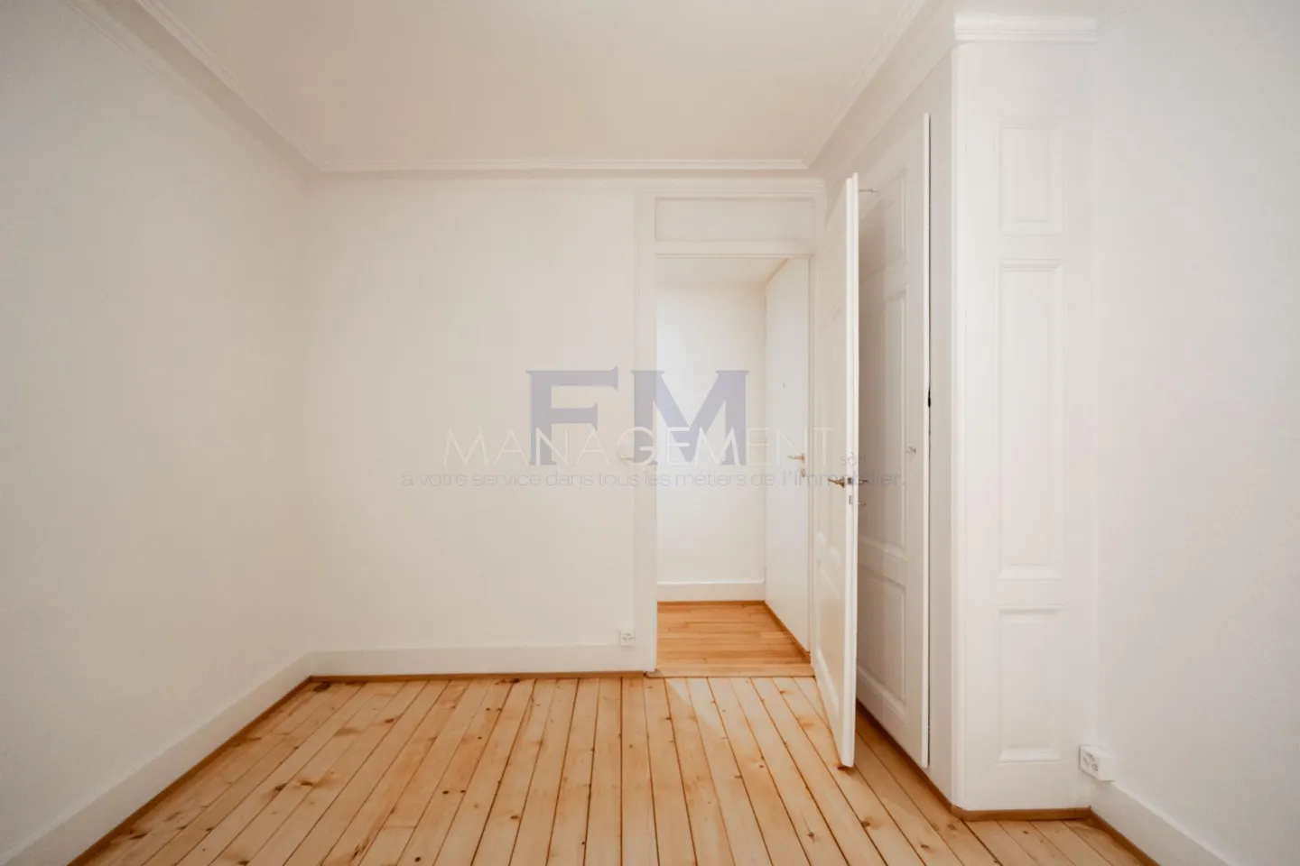 Pâquis, rue de Monthoux, 2 stanze al 3° piano, ca. 31m2 - Foto 3 di 13