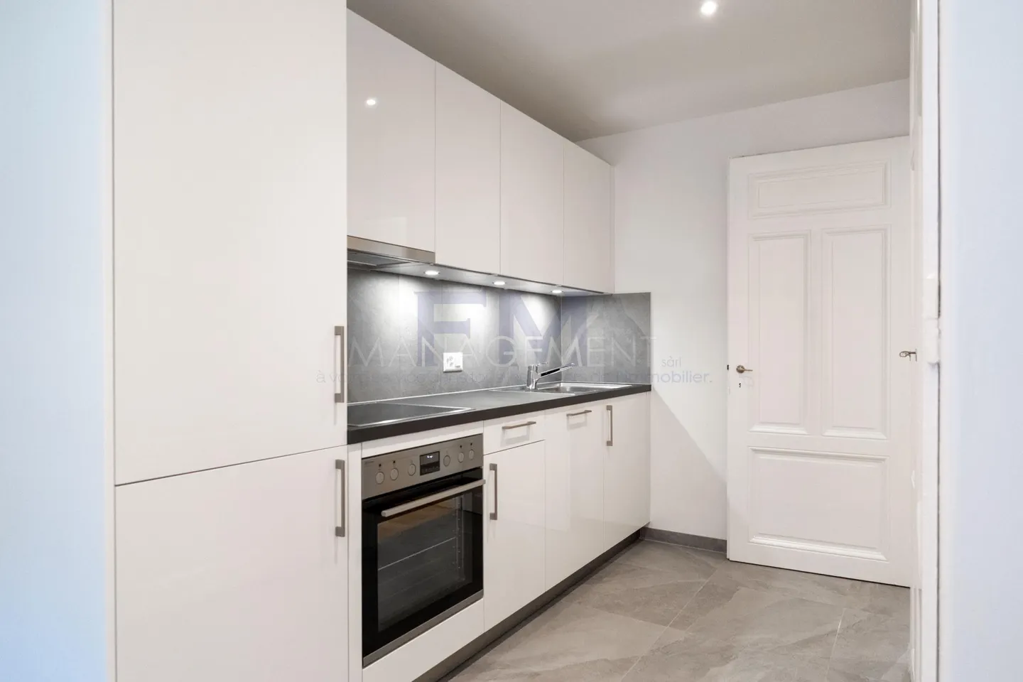 Pâquis, rue de Monthoux, 2 stanze al 3° piano, ca. 31m2 - Foto 7 di 13
