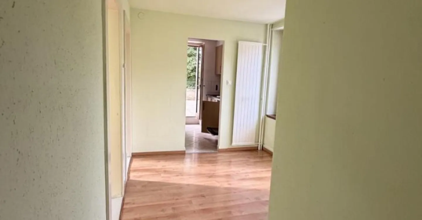 3.5-room apartment with large terrace - Photo 2 of 8