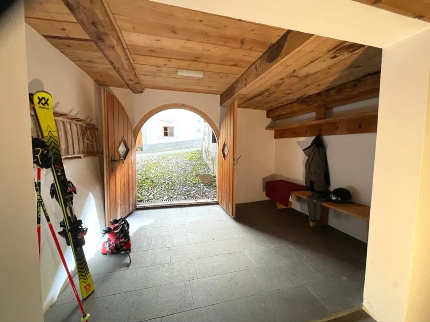 Rêve de maison engadinoise avec histoire, charme et grand potentiel - Photo 11 sur 12