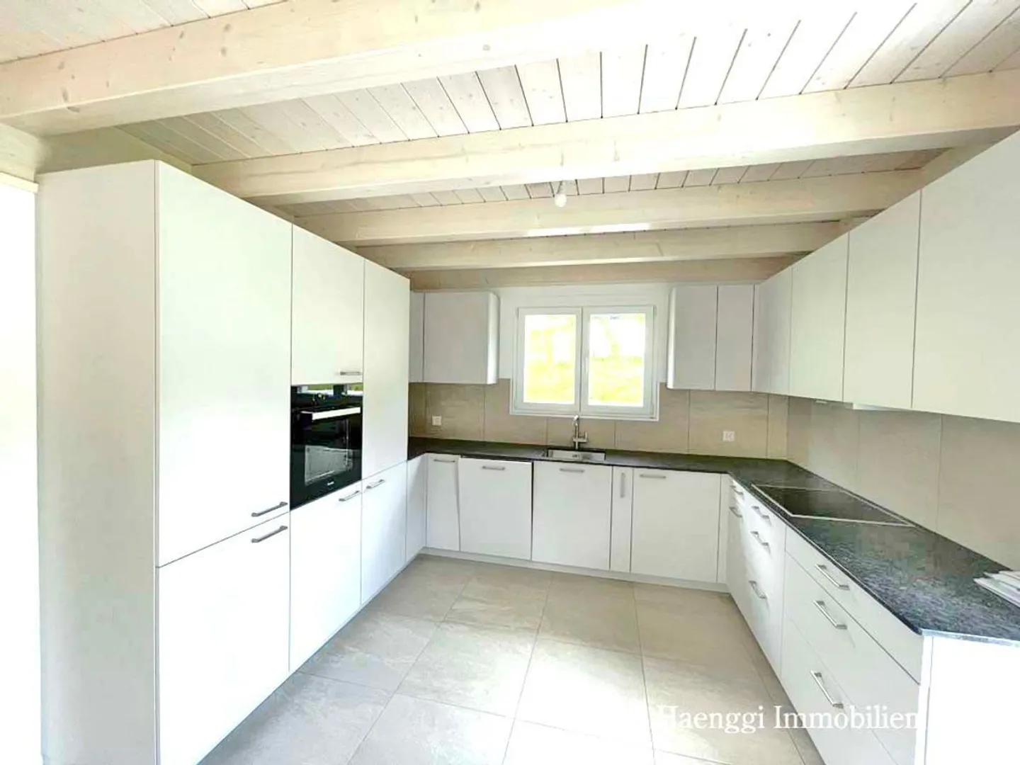 Geräumiges Einfamilienhaus - Foto 10 von 13
