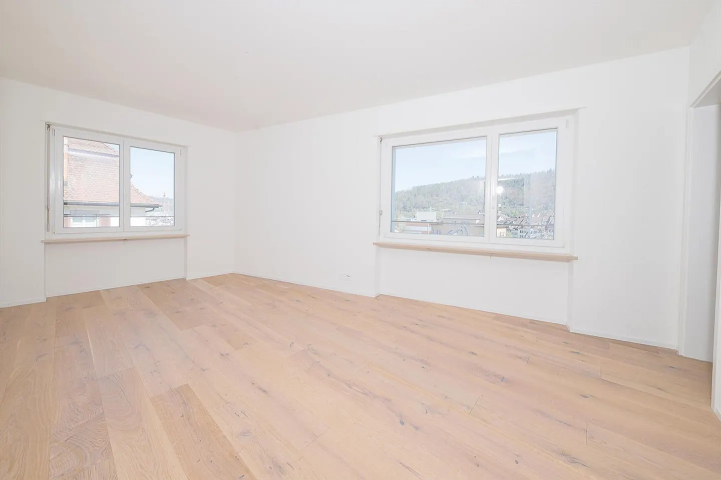 Attractive 3.5 Room Apartment at Liestal Train Station - 1 Month Rent Free! - Photo 4 of 7