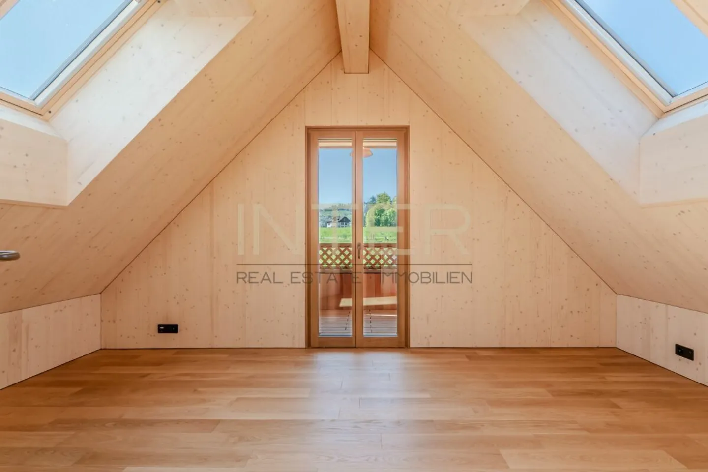 Première occupation à Risch : Maisonette exclusive de 4,5 pièces avec galerie, cheminée et deux loggias - Photo 15 sur 30