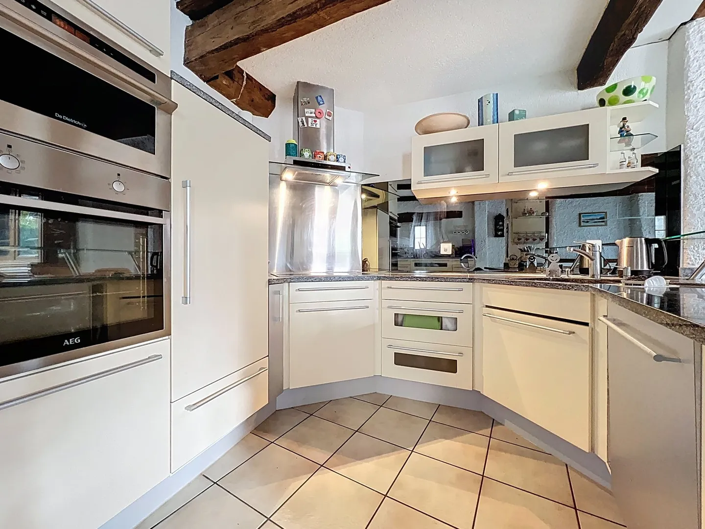 Your future dream property is waiting for you in Au Landeron! - Photo 4 of 12