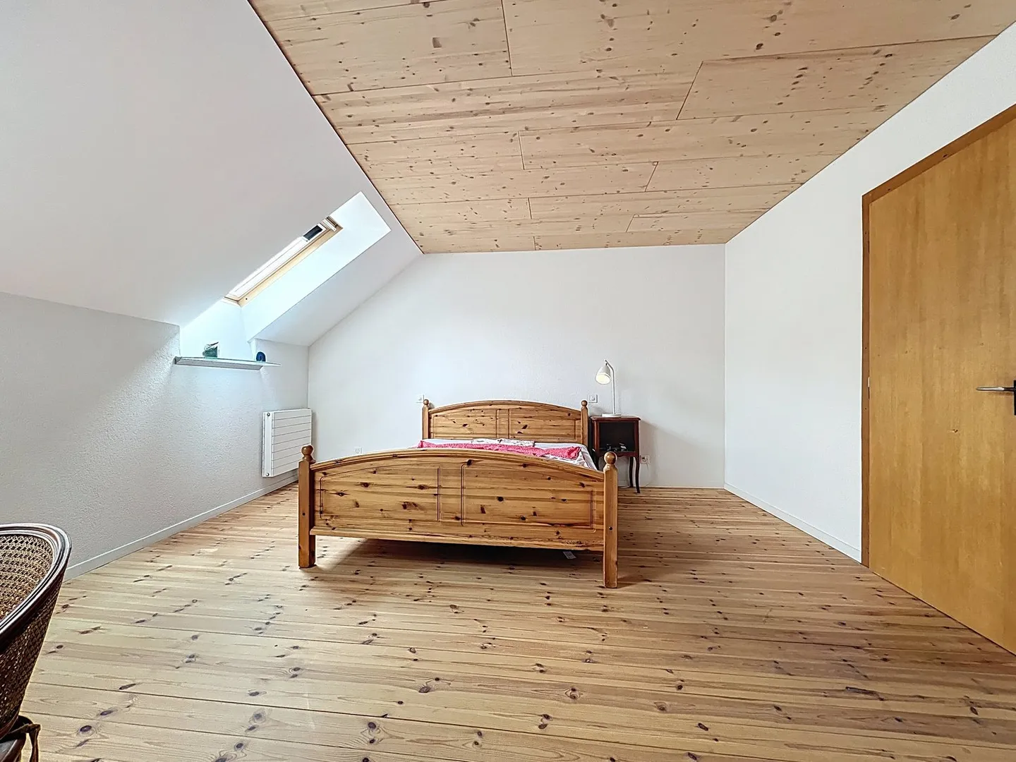 Your future dream property is waiting for you in Au Landeron! - Photo 6 of 12