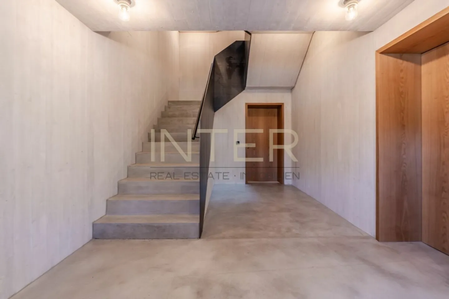 Première occupation à Risch : Maisonette exclusive de 4,5 pièces avec galerie, cheminée et deux loggias - Photo 19 sur 30