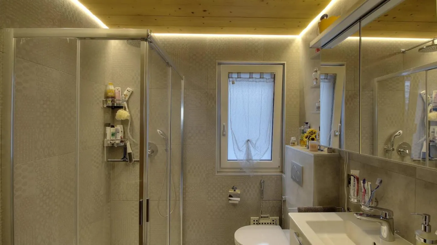 Semi-detached house with vast spaces and magnificent view - Photo 11 of 13