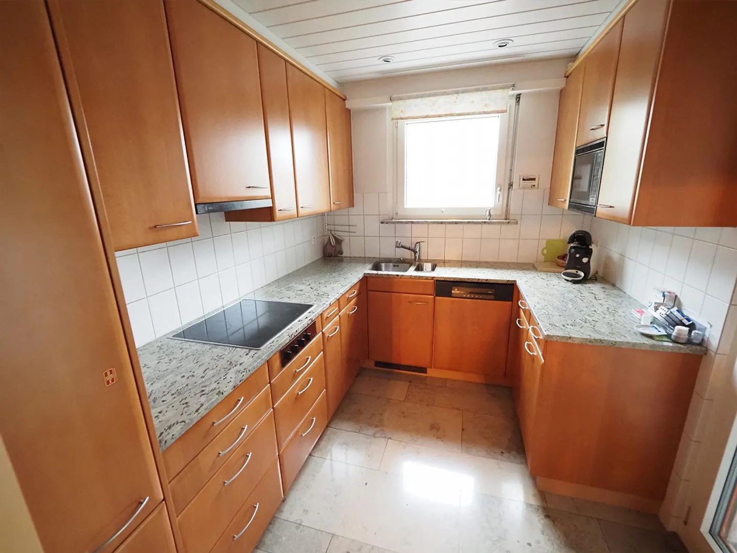 Condominio di 5,5 stanze in una posizione centrale - Foto 5 di 10