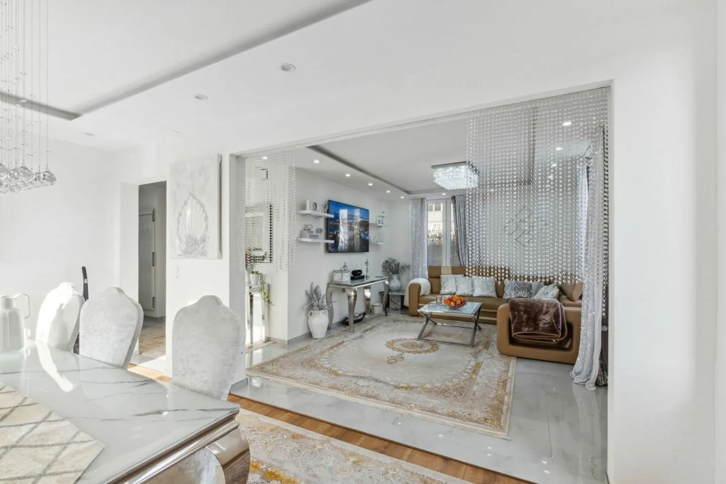 Charmantes Familienhaus mit Garten - Foto 5 von 10