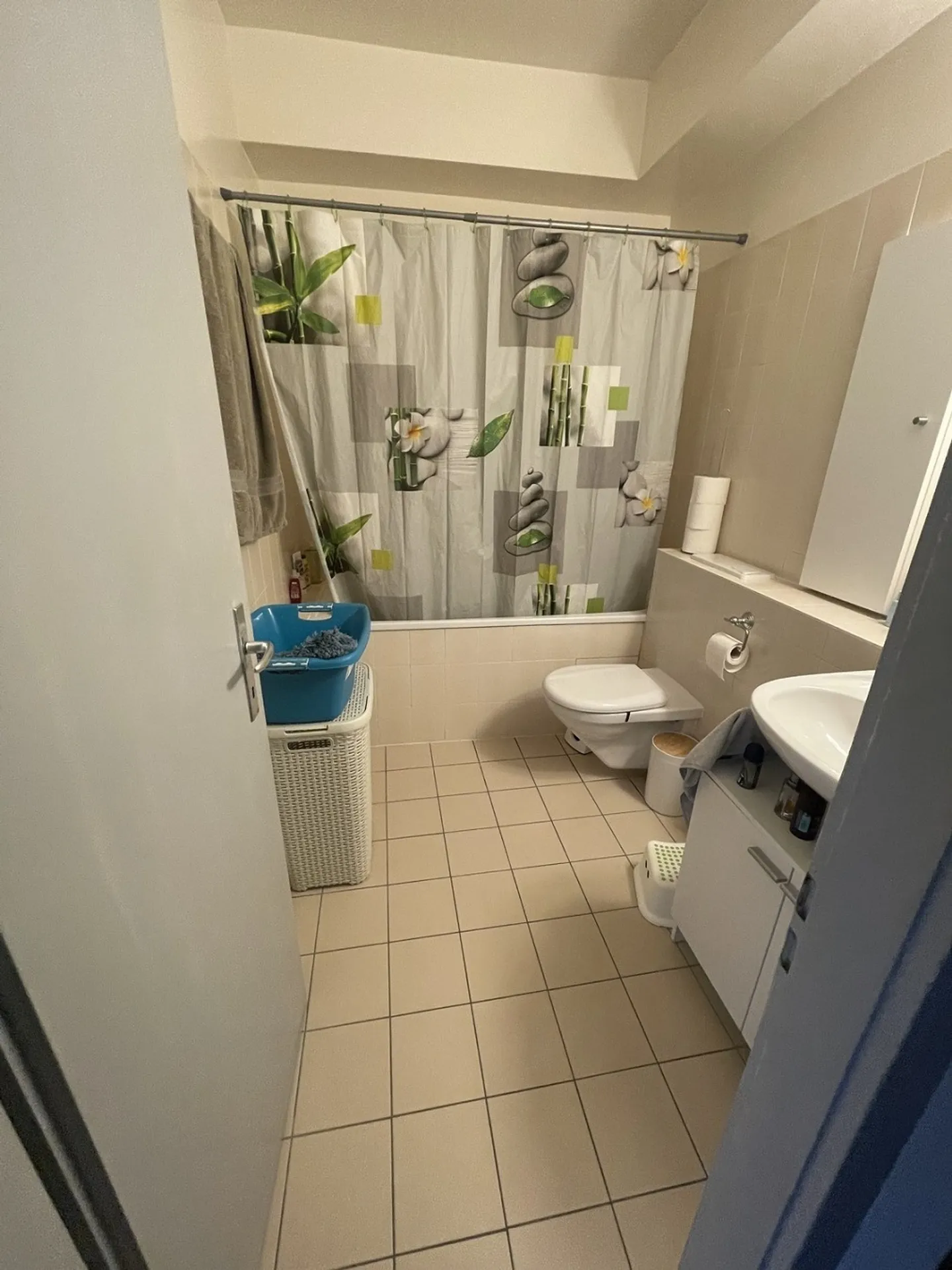 Apartment for rent - Photo 2 of 7