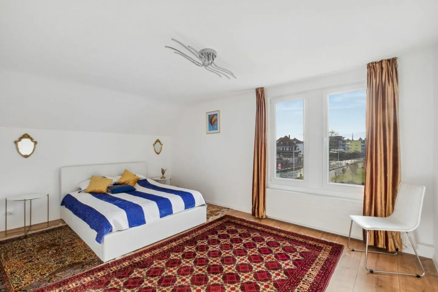 Charmantes Familienhaus mit Garten - Foto 9 von 10