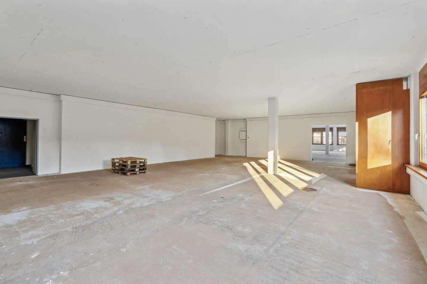 Your new business domicile with great potential! - Photo 5 of 7