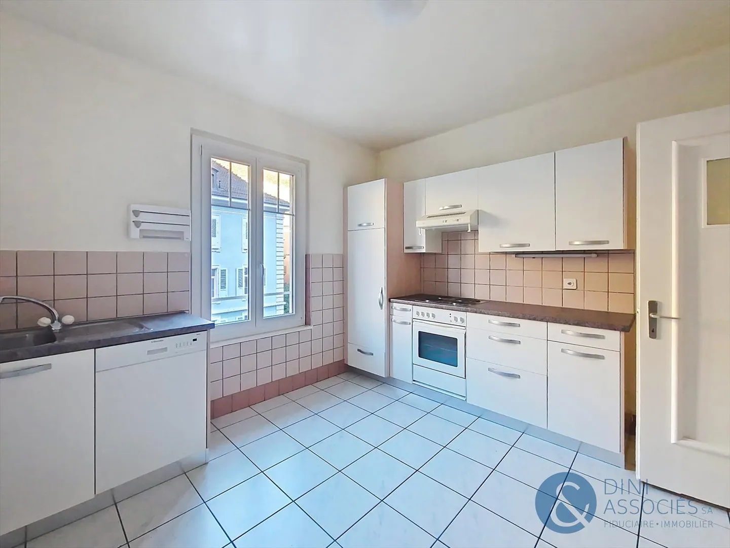 4,5-Zimmer-Wohnung - Foto 1 von 6