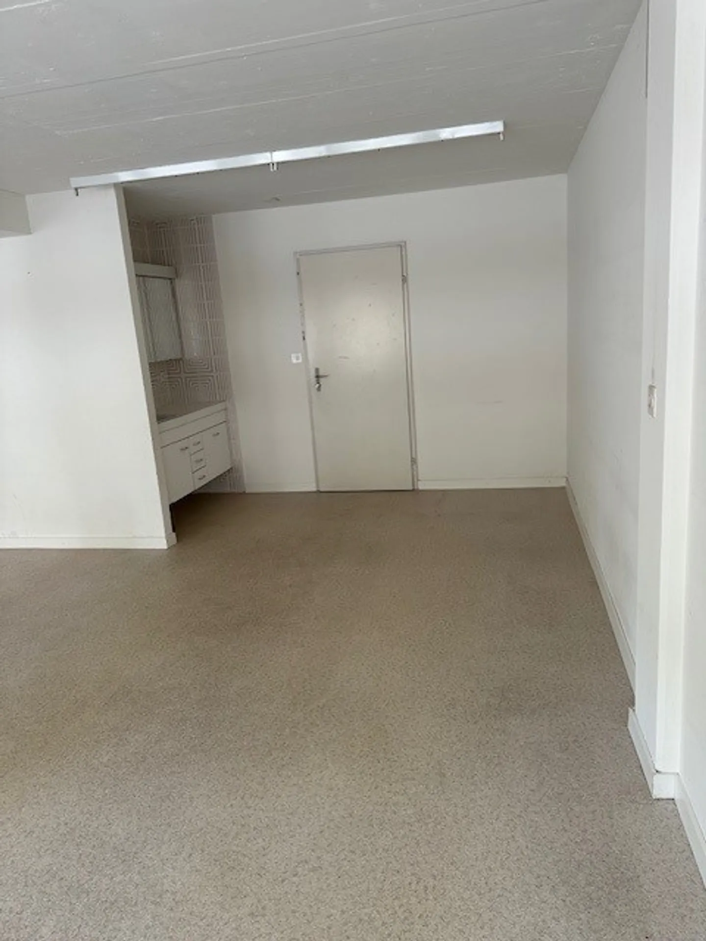 Mehr Raum für Ihre Geschäftsideen! Herbstaktion:1 Nettomietzins geschenkt. - Foto 4 von 11