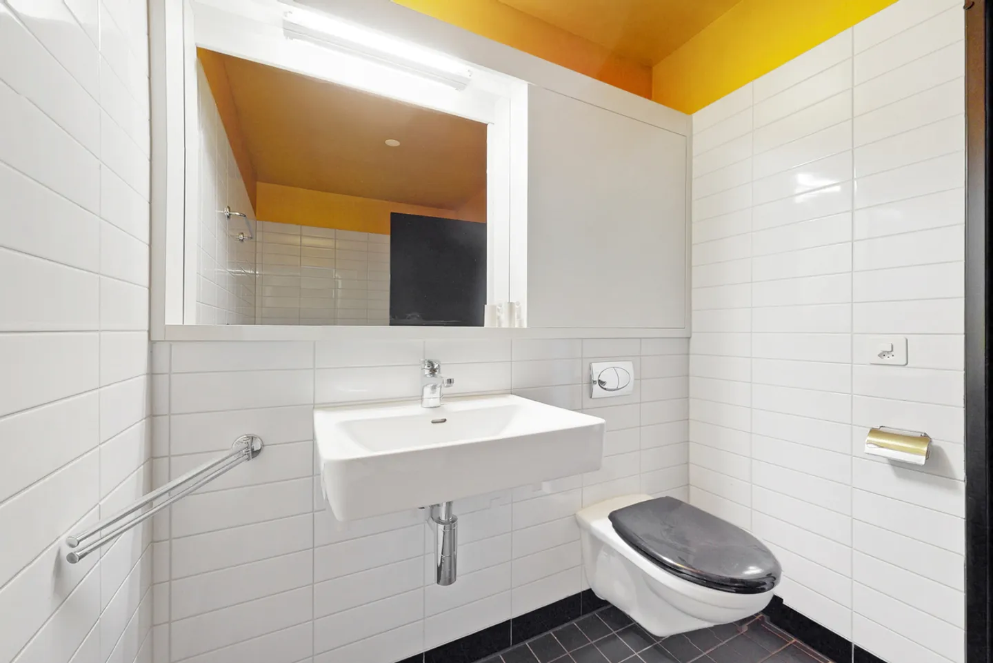 Exclusive apartment in a quiet residential area! - Photo 10 of 13