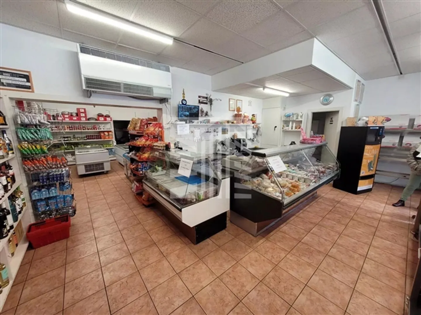 Negozio specializzato nel centro di Vevey - Foto 3 di 11