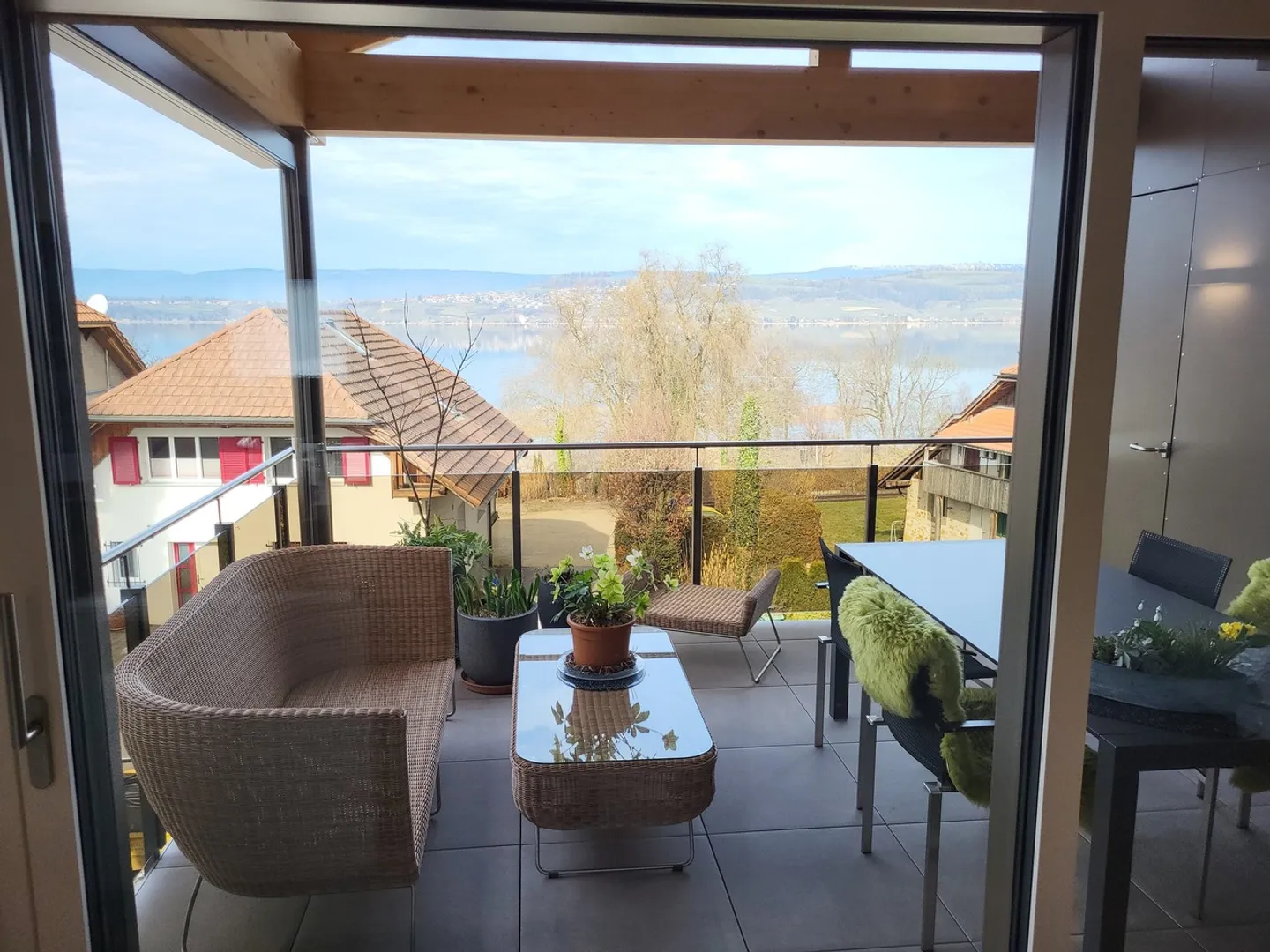 Appartamento Attico Esclusivo con Vista Lago - Foto 3 di 8