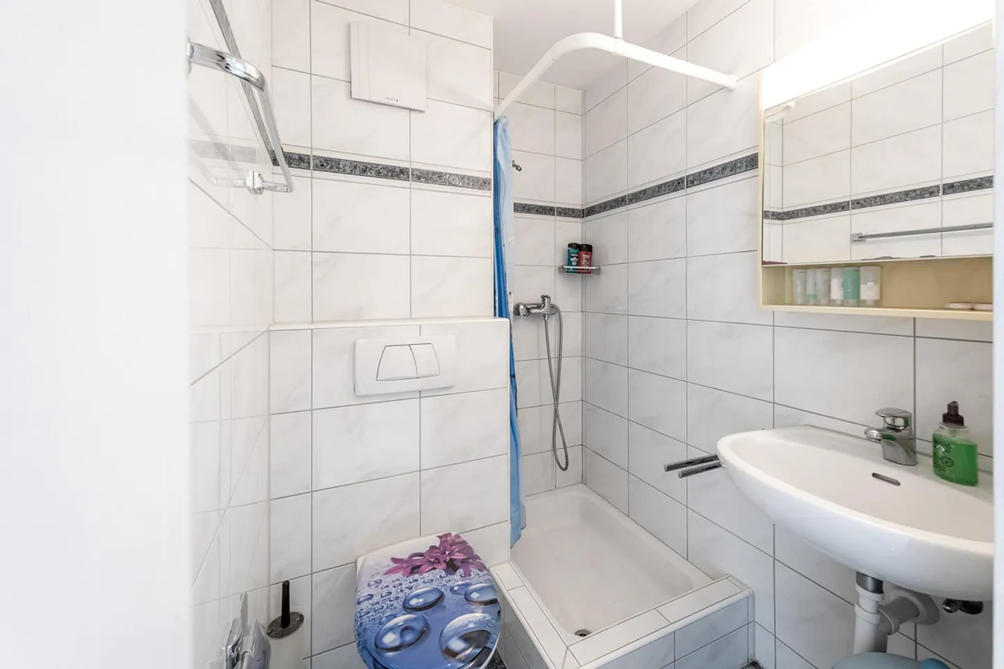 Spacieux appartement de 4.5 pièces avec balcon ensoleillé - Photo 8 sur 13