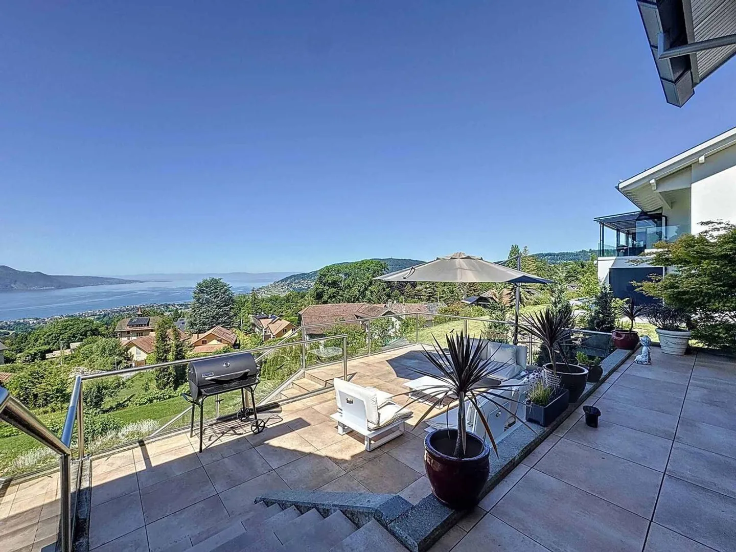 Villa d'exception avec vue panoramique - Photo 2 sur 13