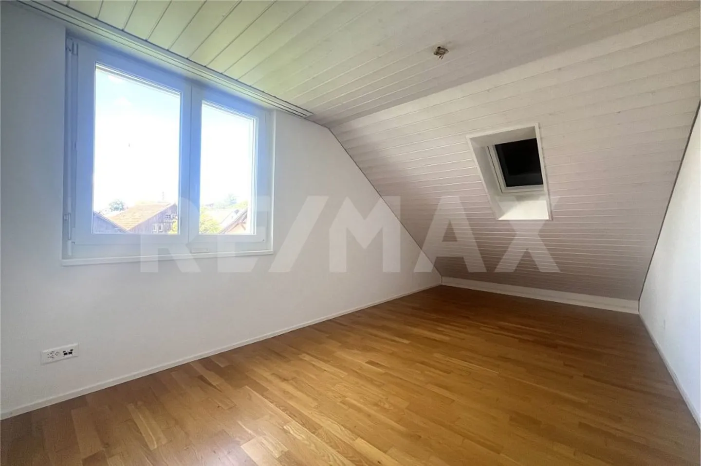 Modern terraced corner house in as-new condition - Photo 7 of 11