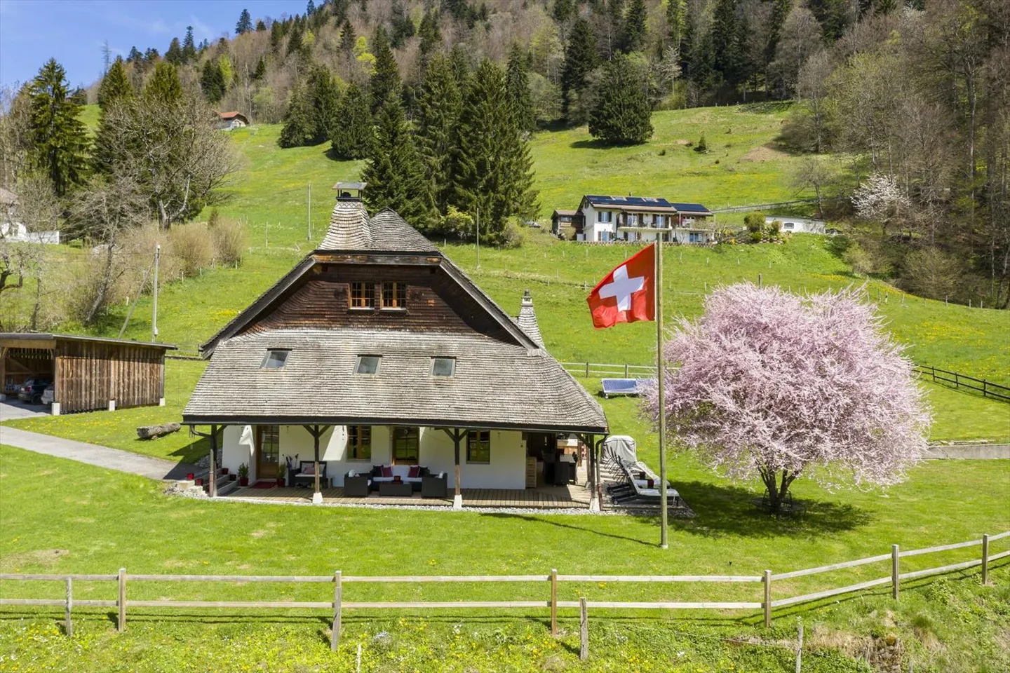 Casa singola in affitto - Foto 1 di 13