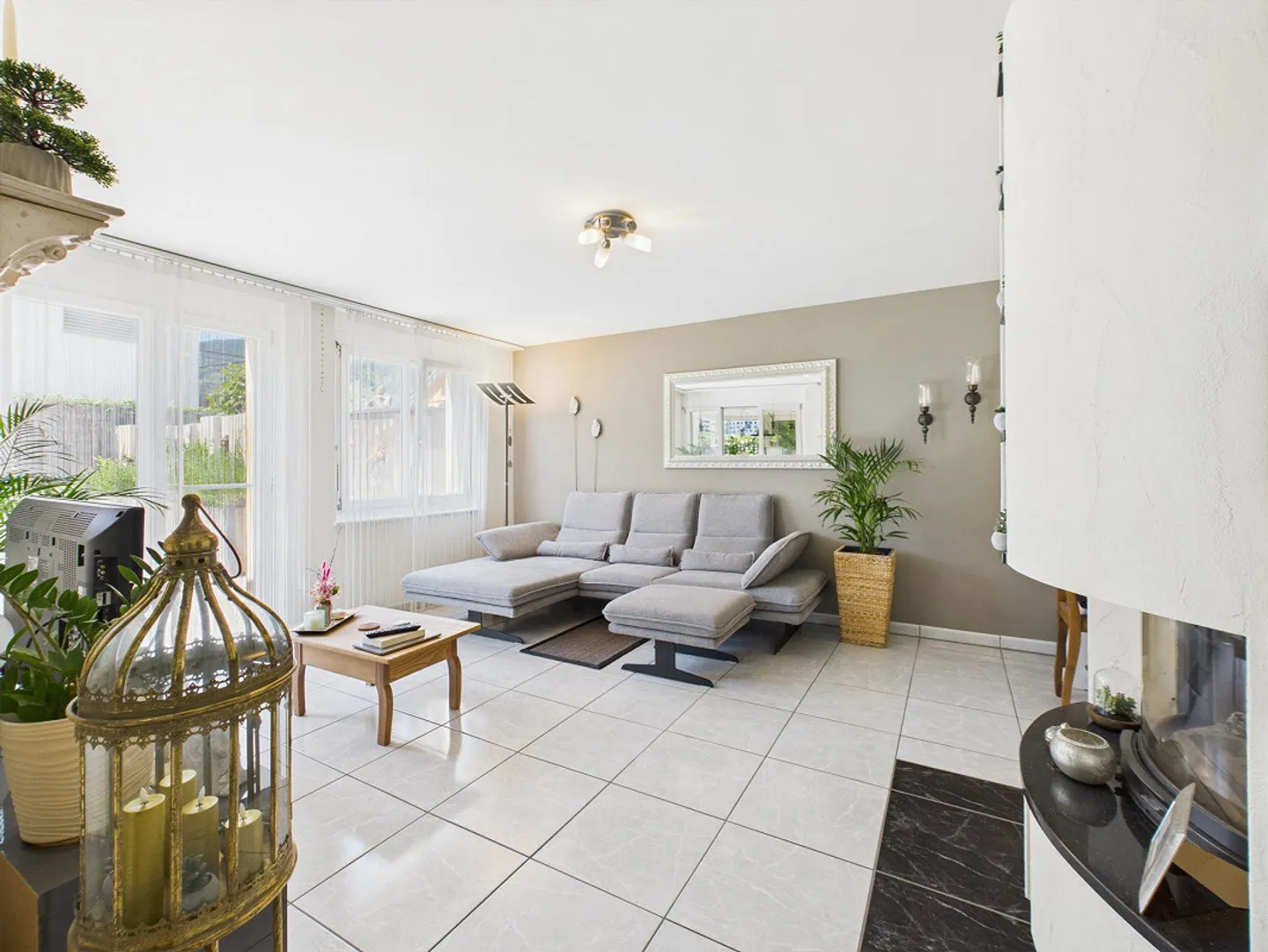 Spacious half of a house in a quiet residential area with excellent access to the city center - Photo 5 of 10