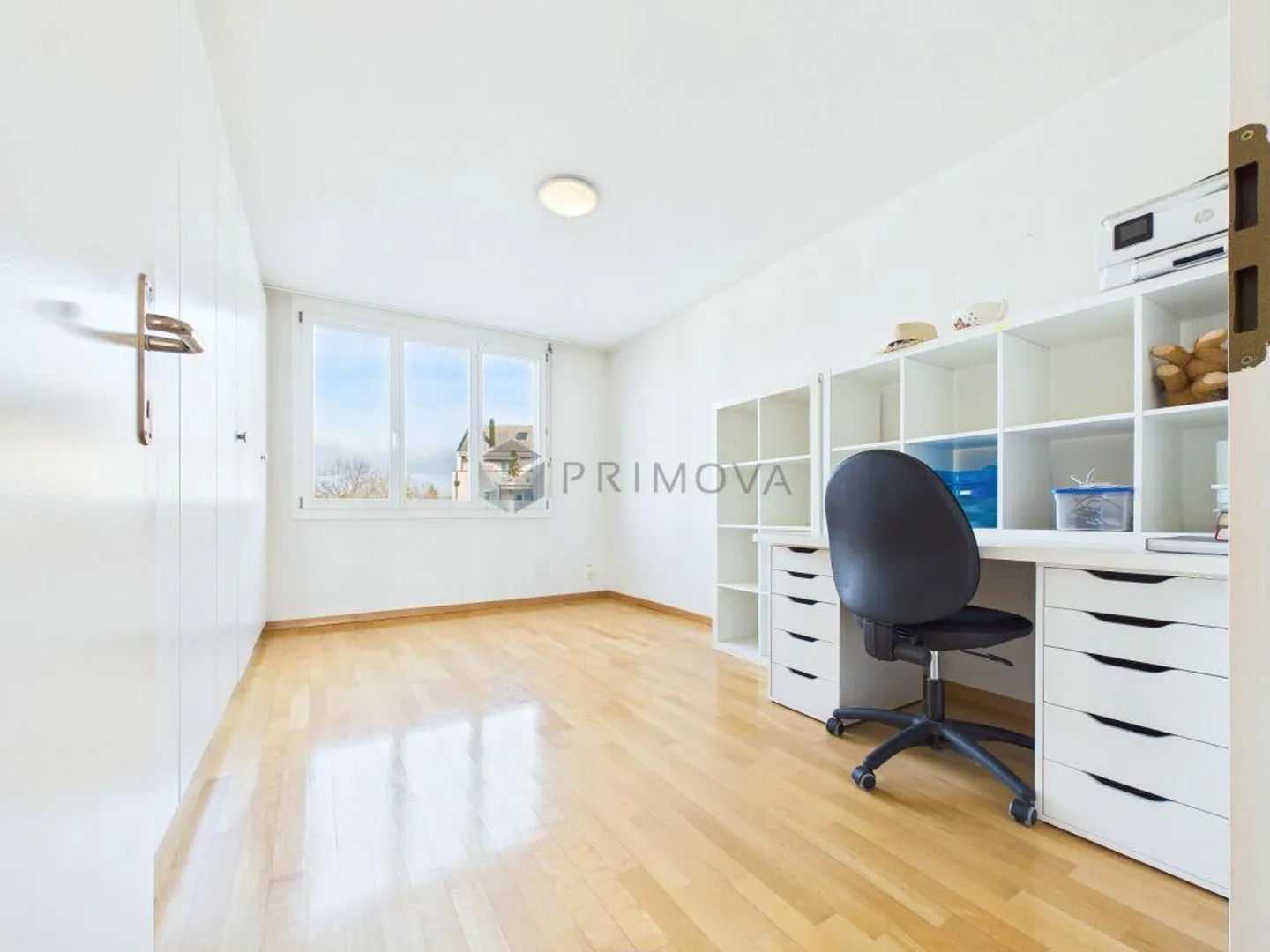 Vivere generosamente vicino al lago e al centro storico - appartamento di 5,5 stanze... - Foto 9 di 11