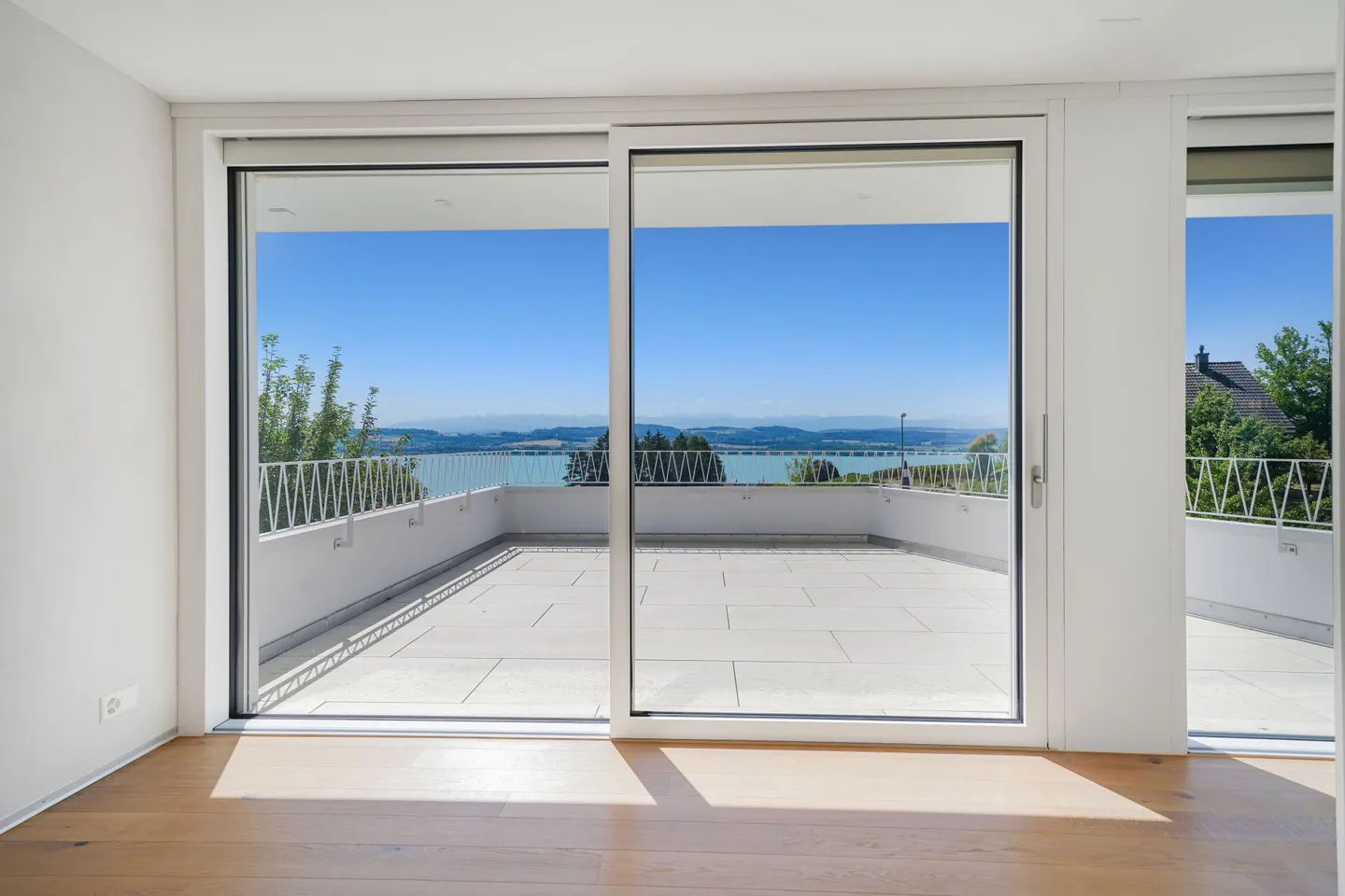 Appartamento nuovo esclusivo di 4,5 stanze con vista mozzafiato - Foto 1 di 13